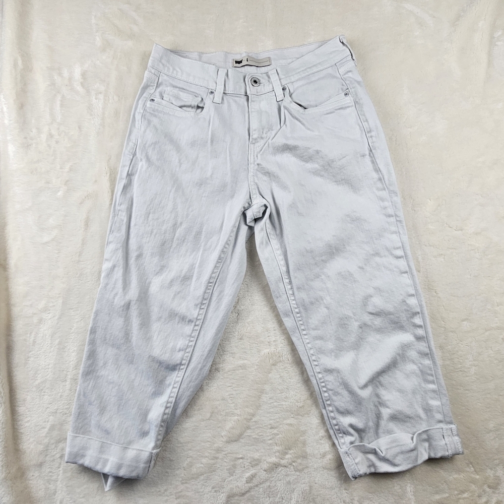 Levi's pants size 4 women's white 99% cotton comfy casual pullon pants